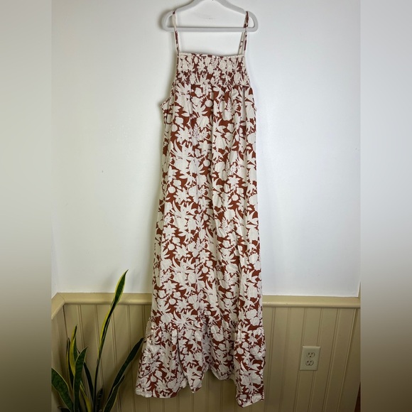 Universal Thread Maxi Dress S Brown White Floral Smocked Tiered Boho Cottagecore - Picture 9 of 10